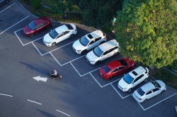 aerial pic of parked cars